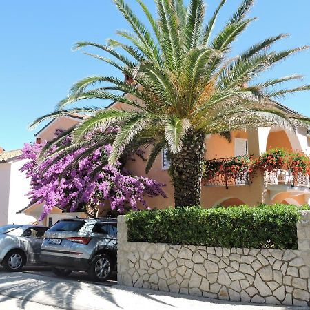 Neda Apartmani Mali Lošinj Dış mekan fotoğraf